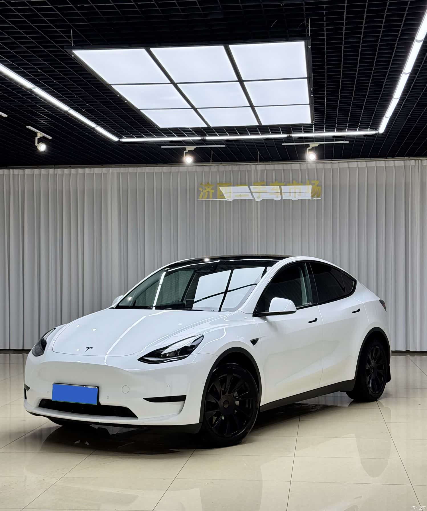 Tesla Model Y, 2022 1