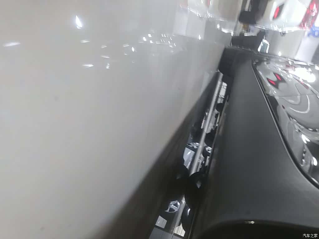 Tesla Model Y, 2022 22