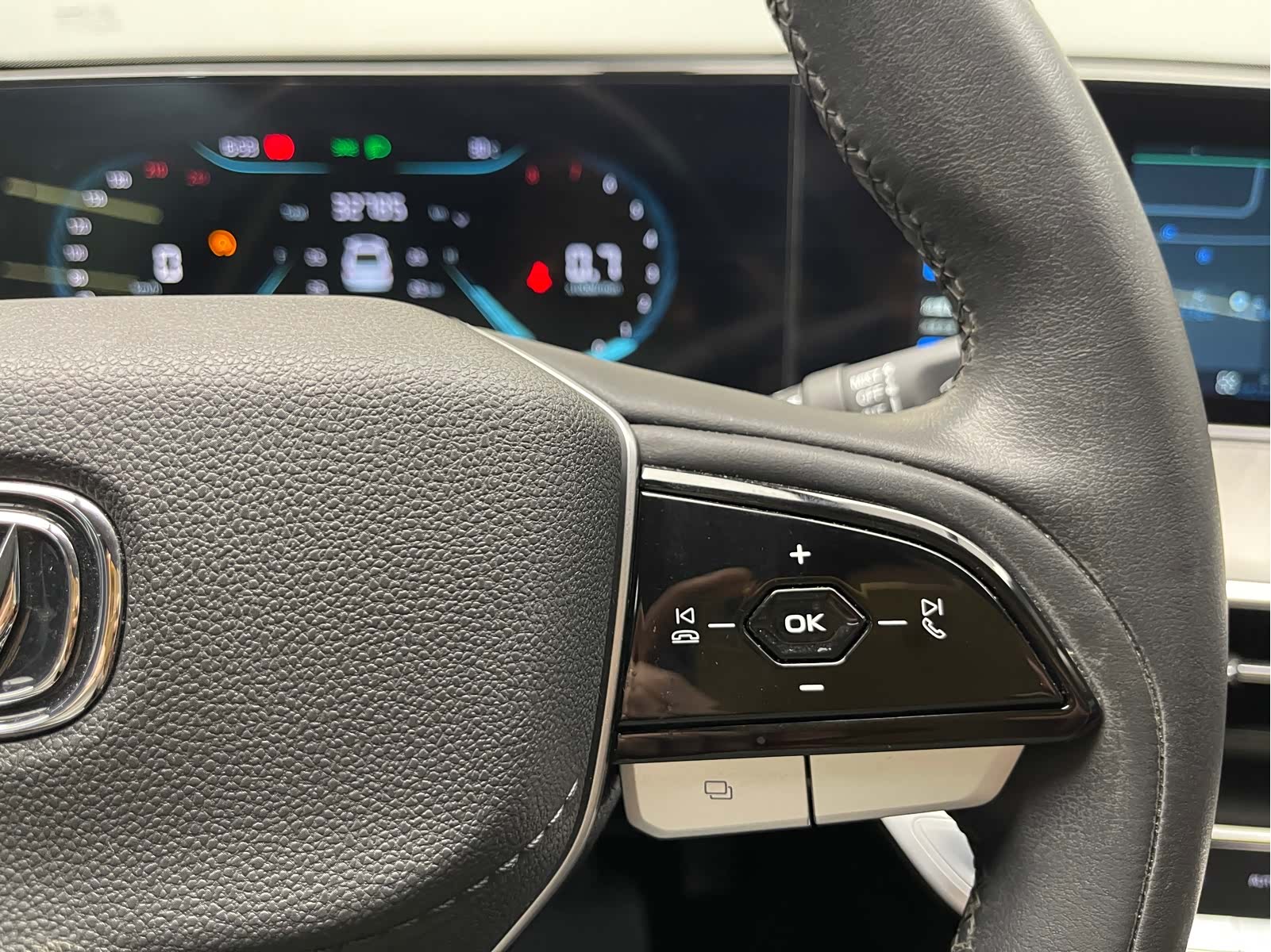 Changan Eado, 2022 16