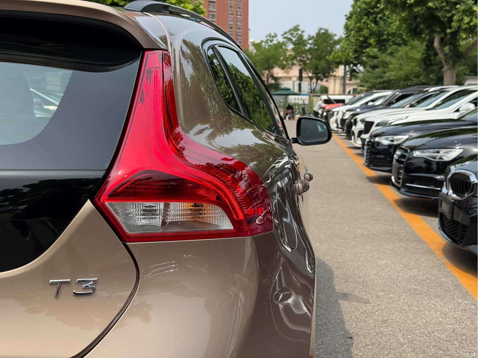 Volvo V40, 2017 15