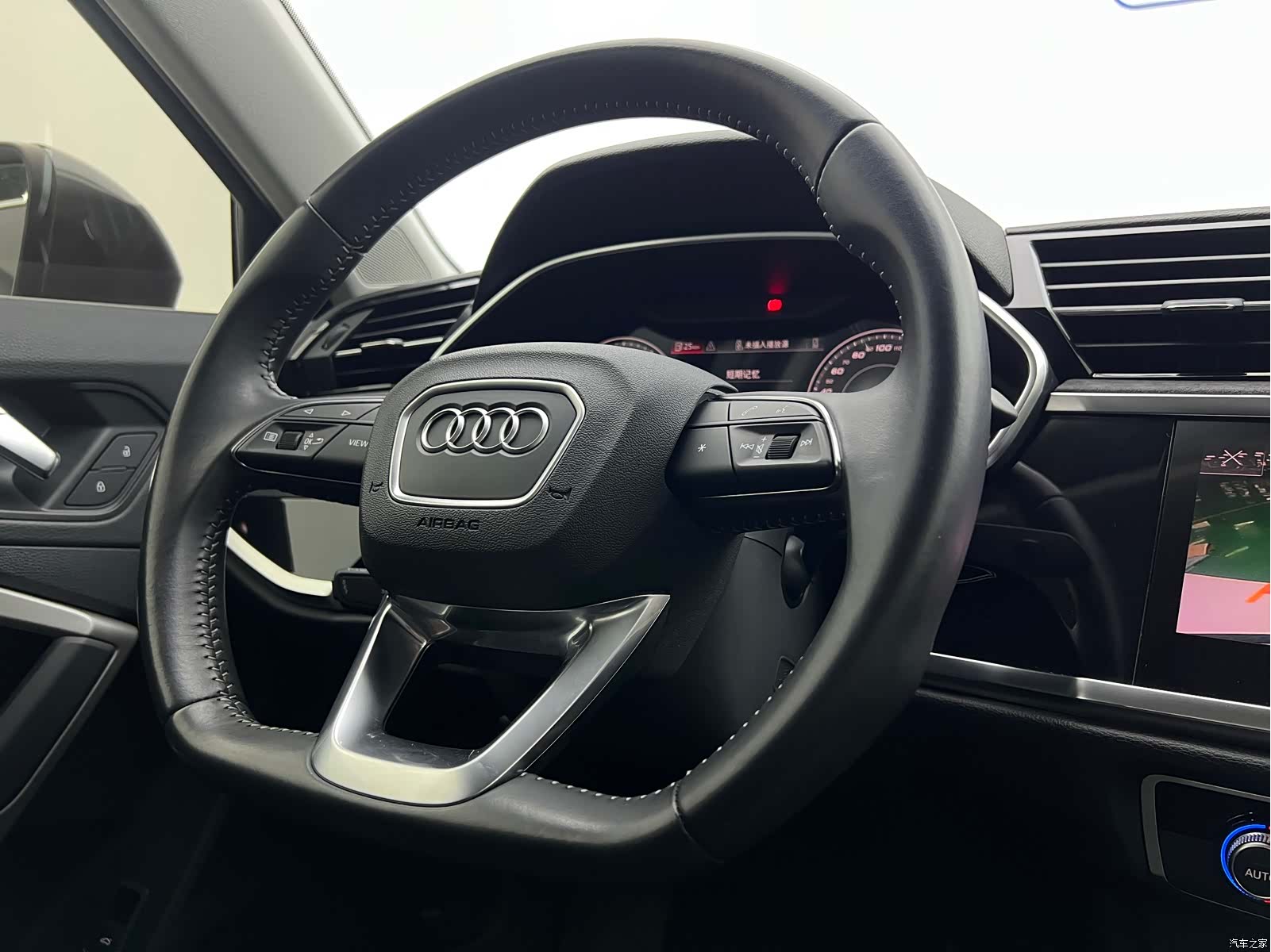 Audi Q3, 2022 16