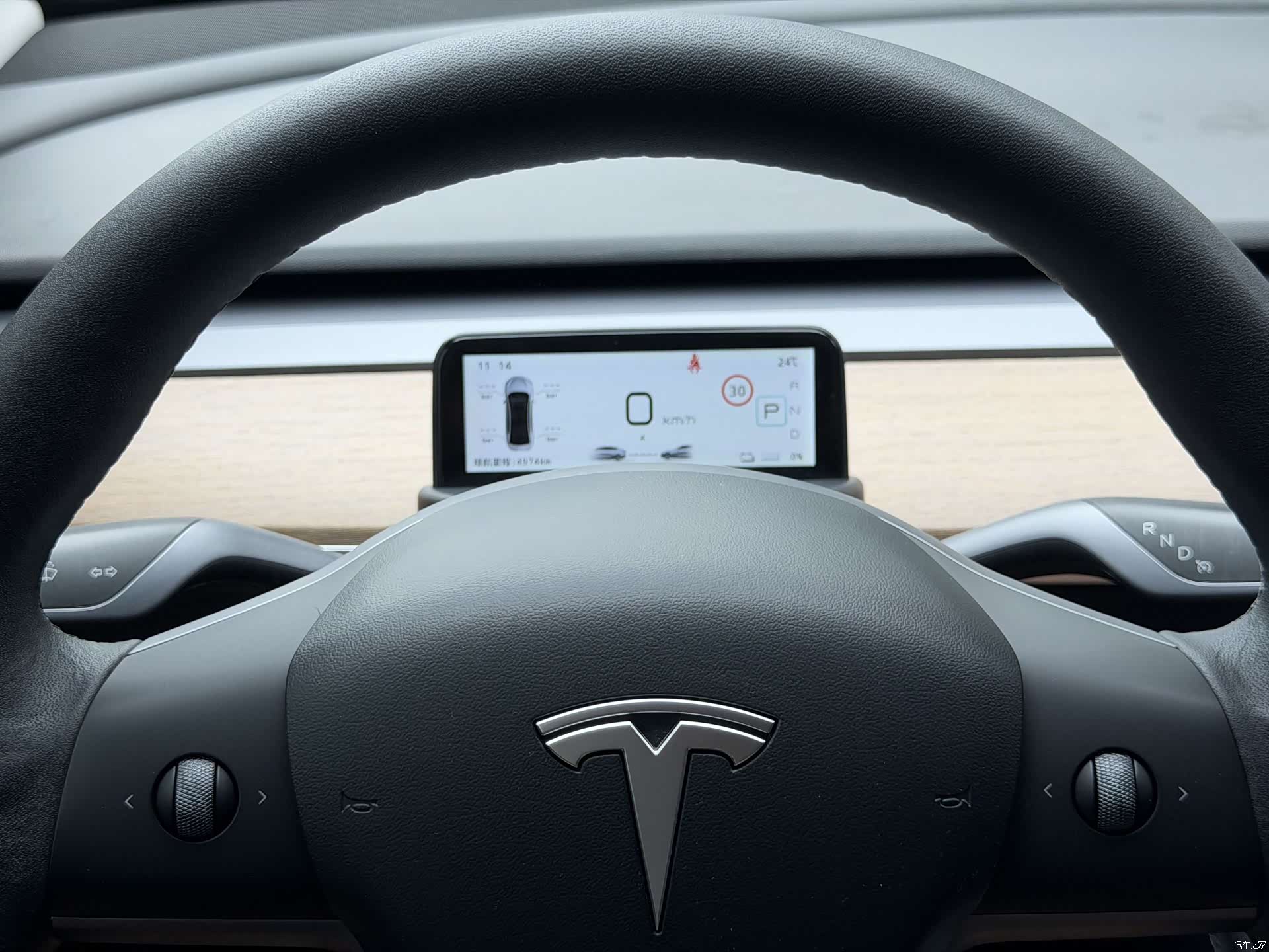 Tesla Model Y, 2021 3