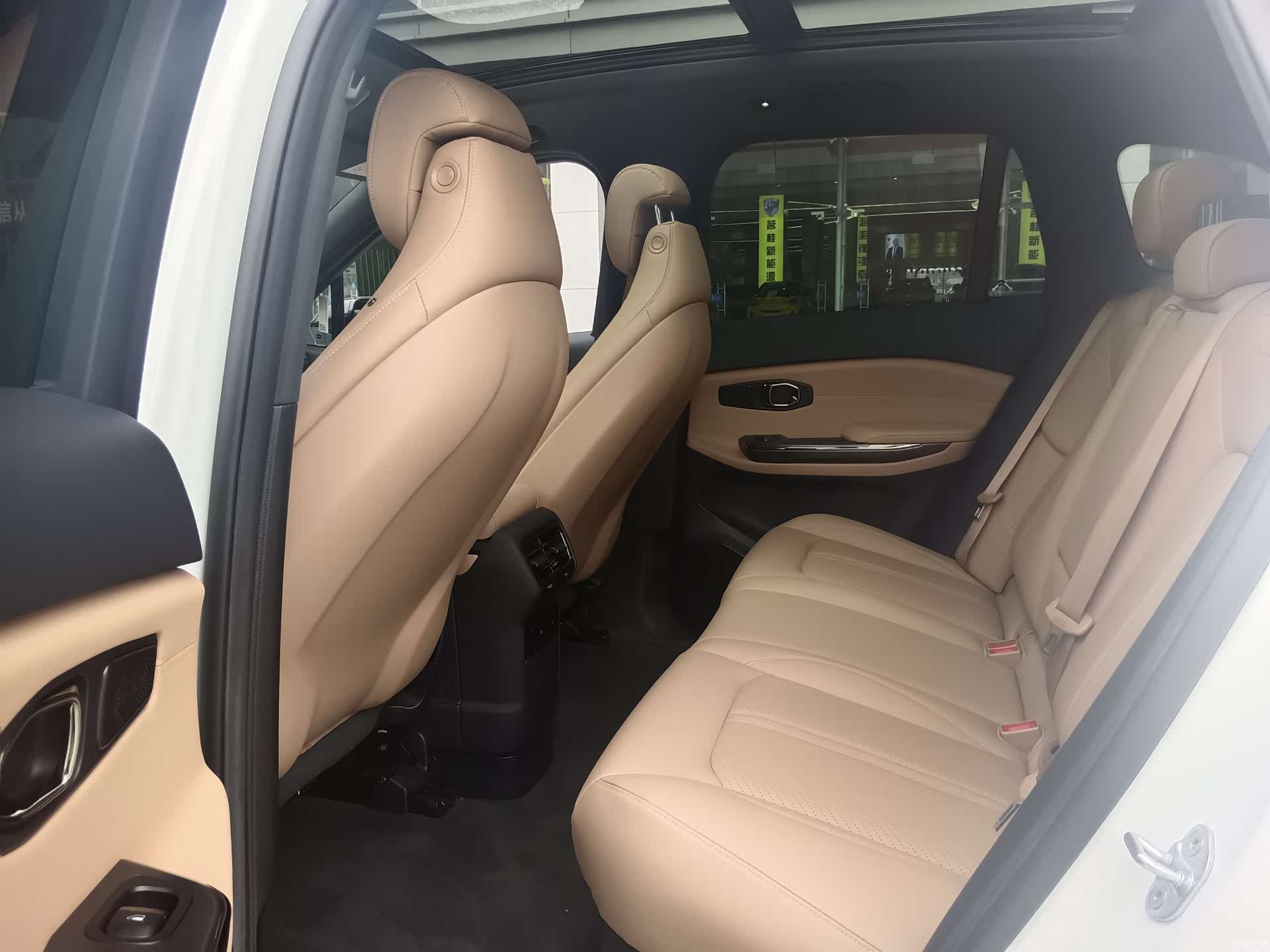 NIO ES6, 2022 10