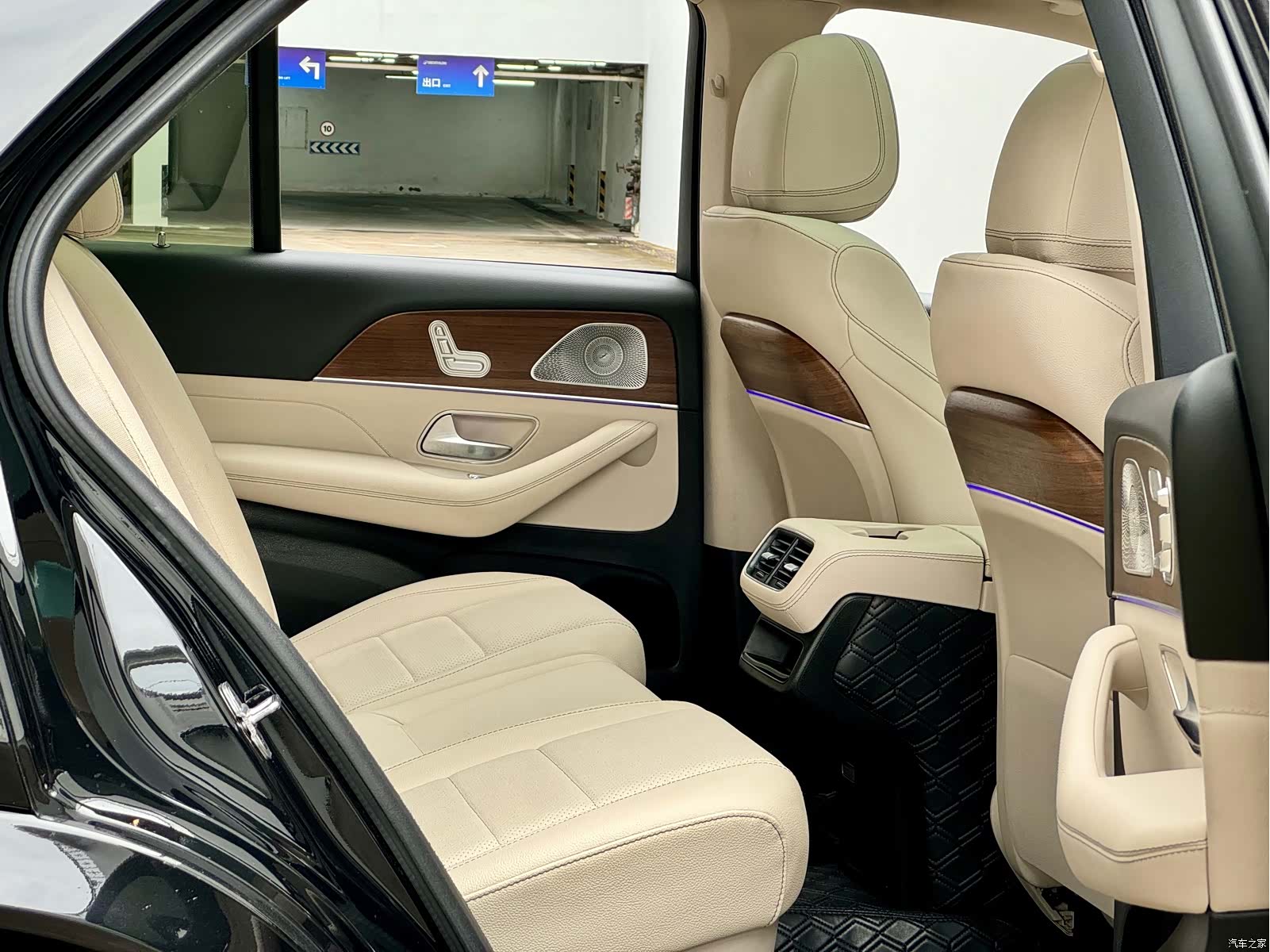 Mercedes-Benz GLE, 2023 10
