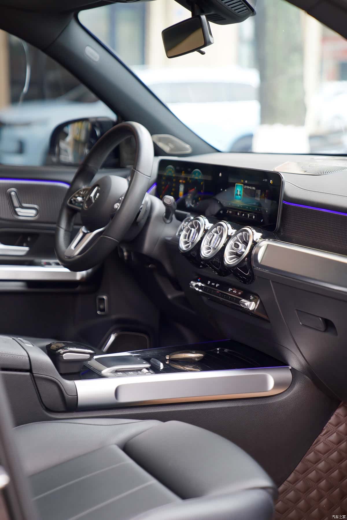 Mercedes-Benz GLB, 2021 6
