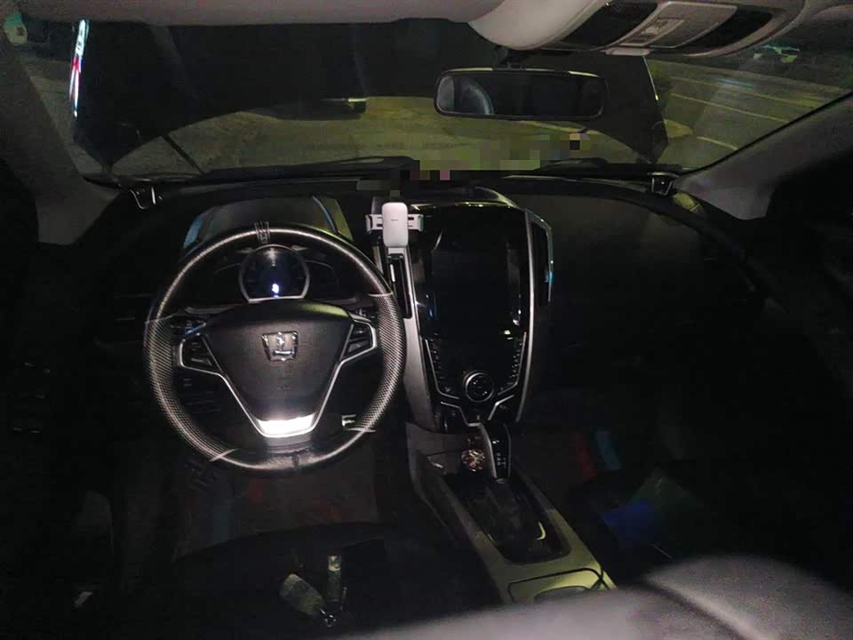 Luxgen Excellent 6 SUV