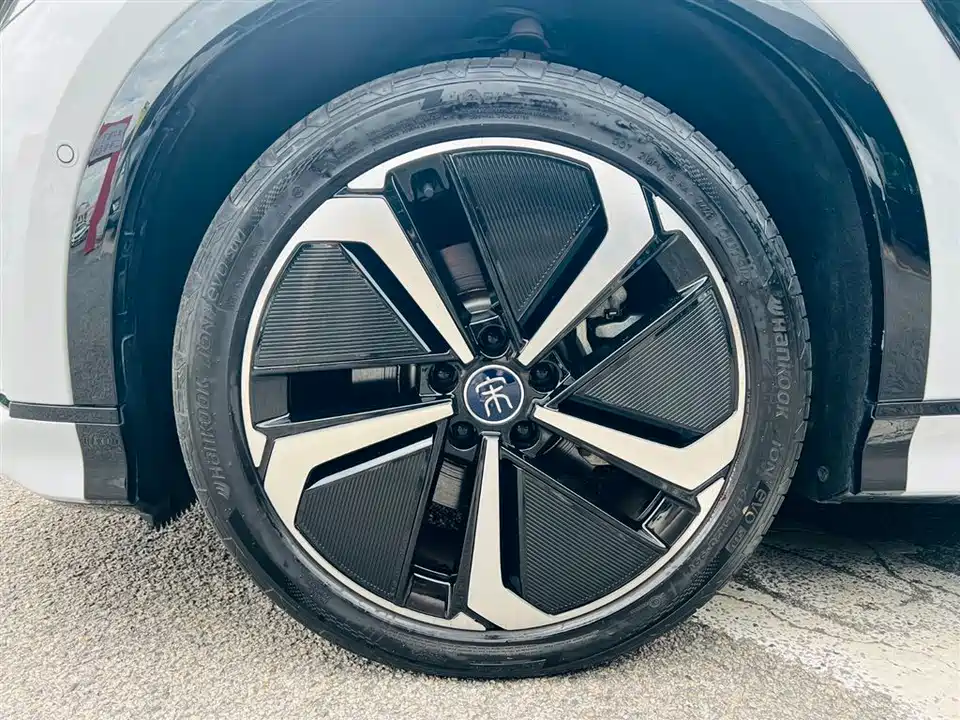 BYD Song L DM-i