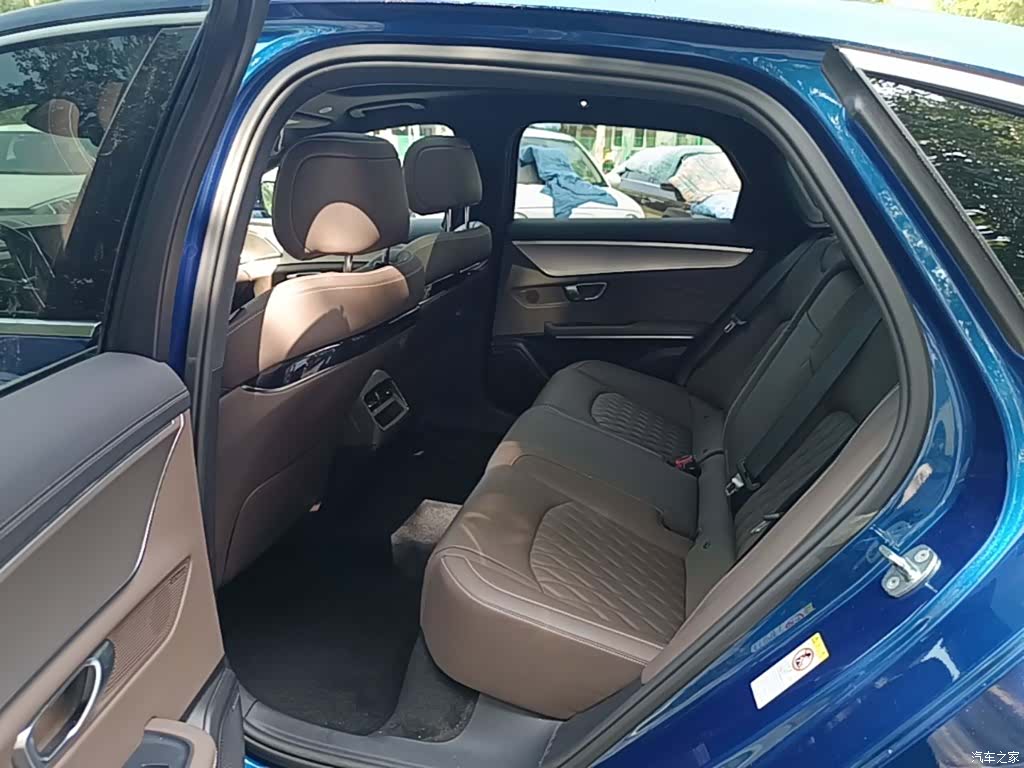 BYD Han, 2022 17