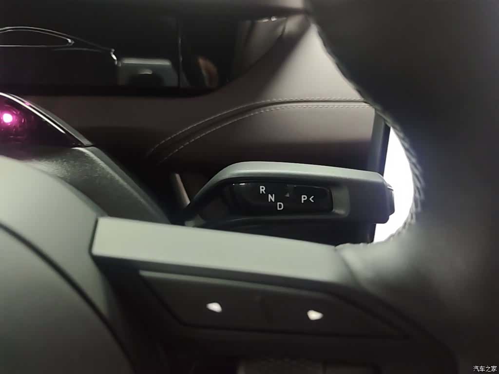 Xiaomi SU7, 2025 14