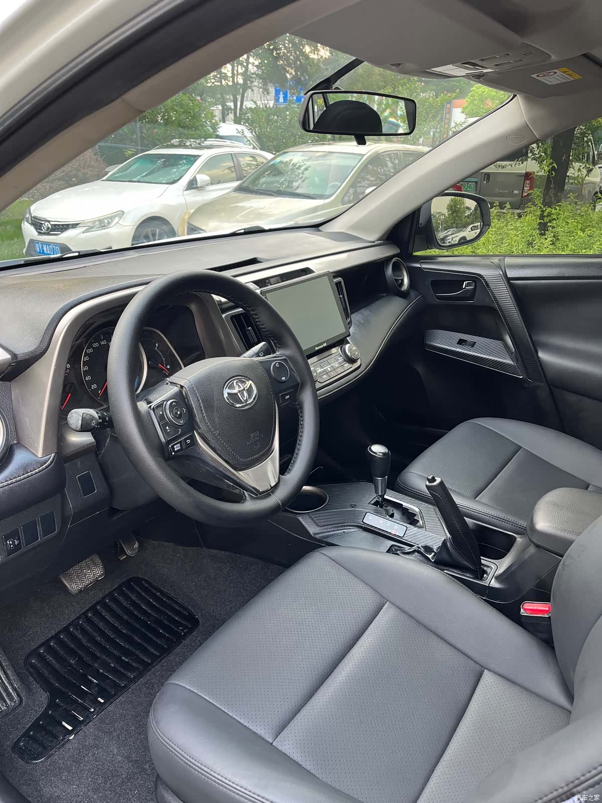 Toyota RAV4, 2014 7