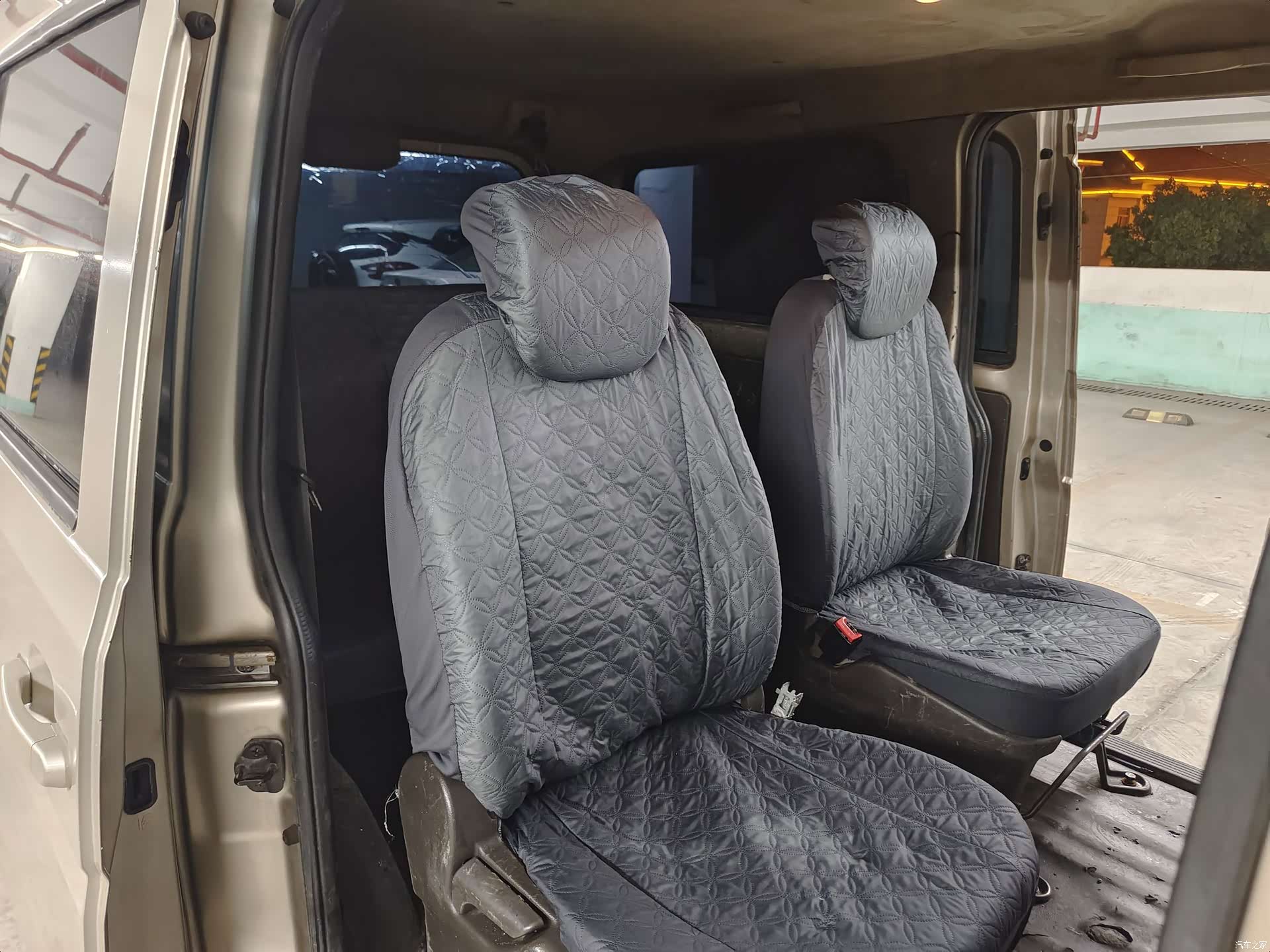 Wuling V, 2016 10