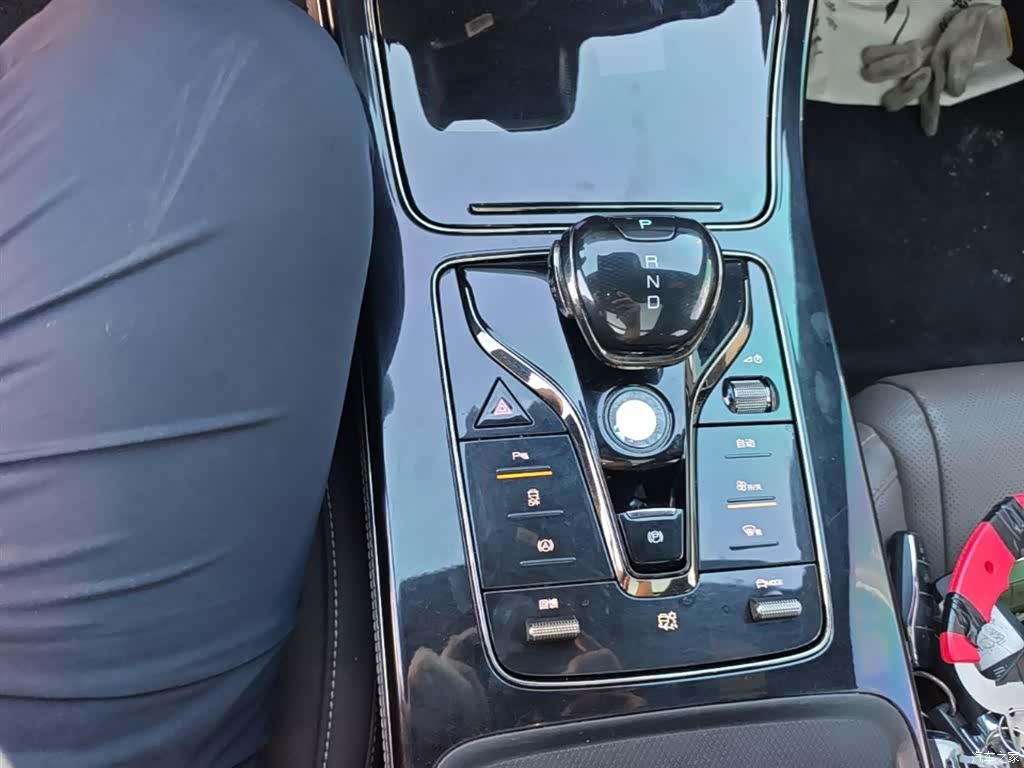 BYD Han, 2022 14