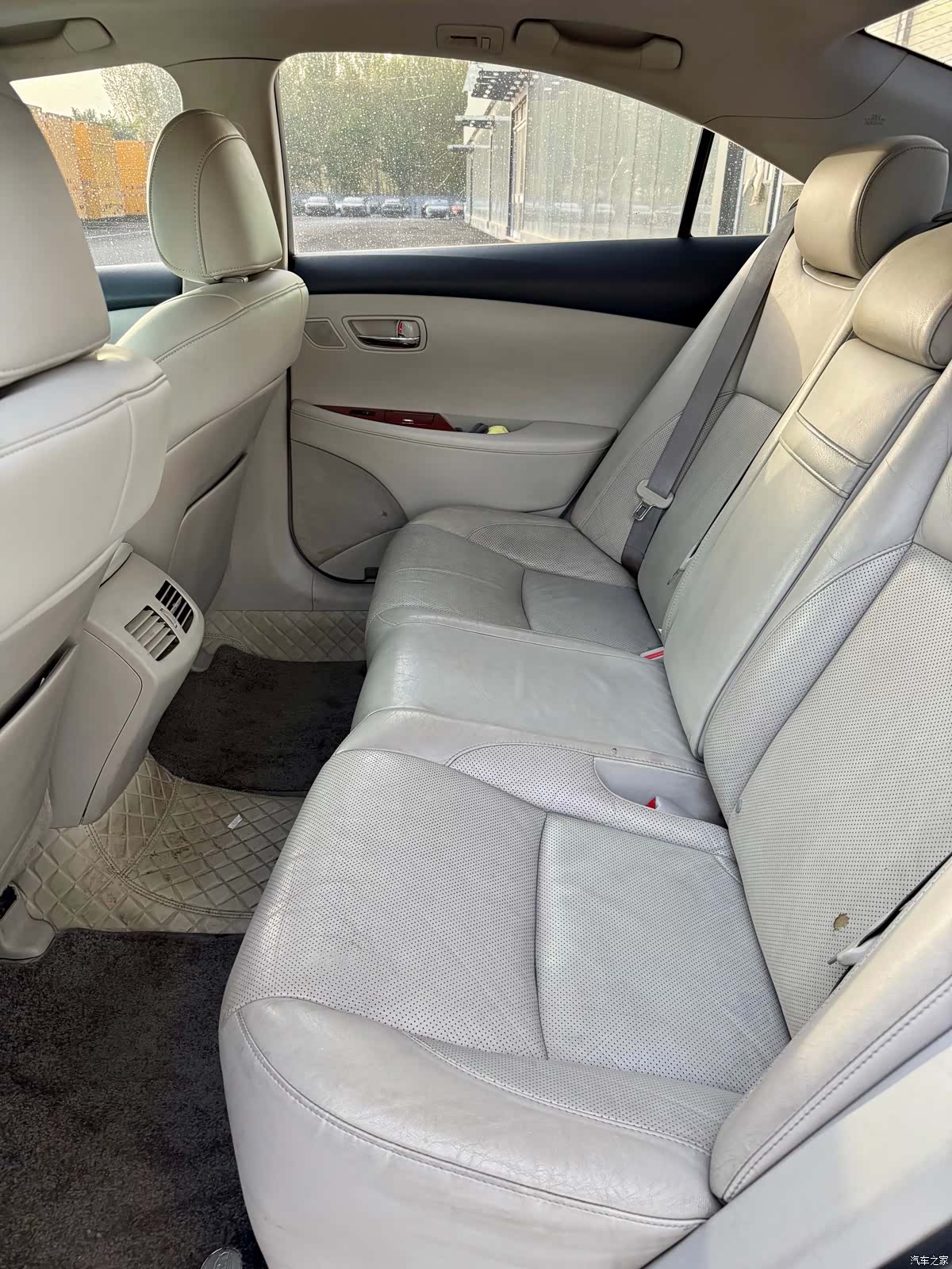 Lexus ES, 2009 9