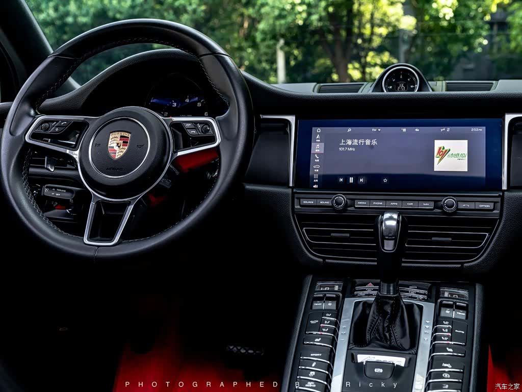 Porsche Macan, 2020 все фото