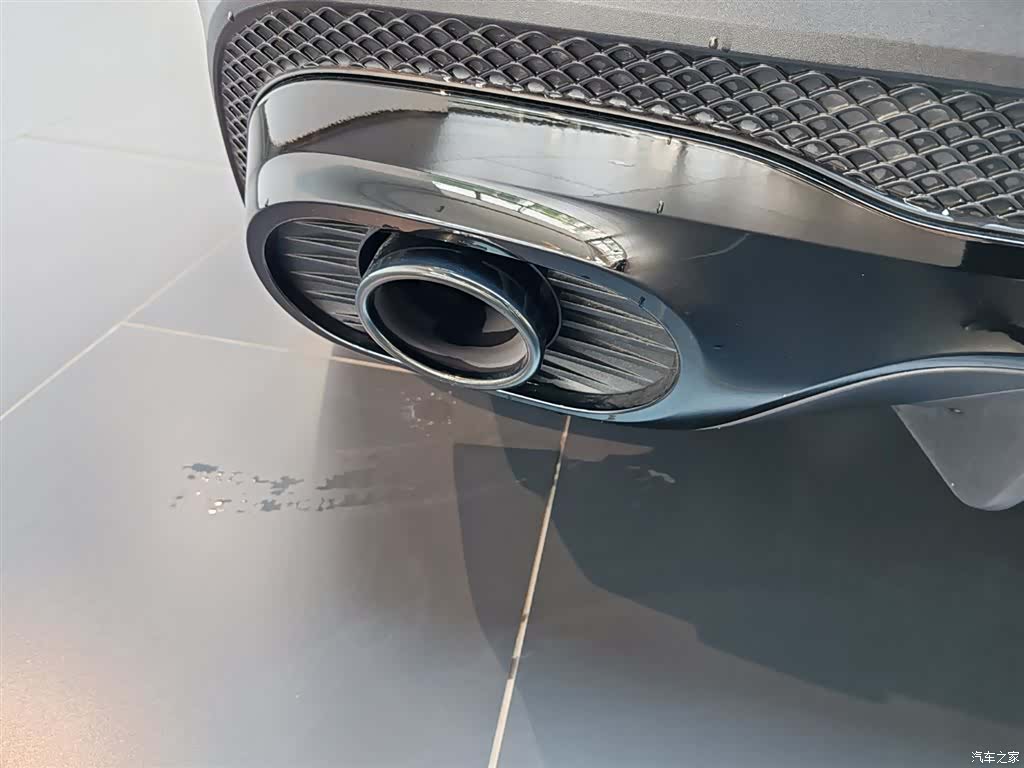 Mercedes-Benz GLB, 2025 16