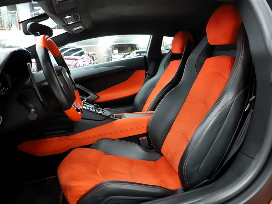 Lamborghini Aventador