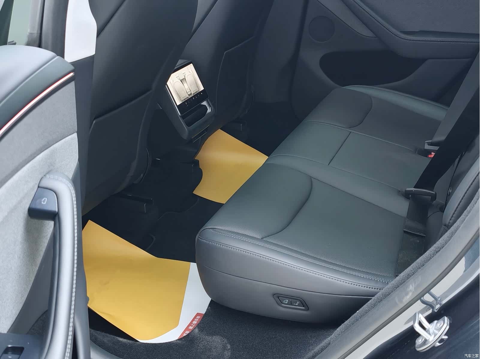 Tesla Model Y, 2025 6