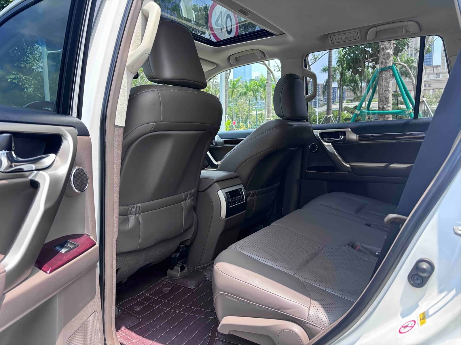Lexus GX, 2016 9