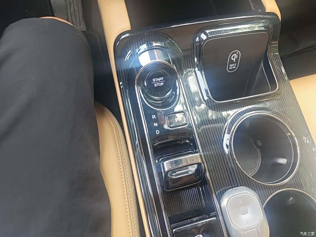 Trumpchi E8, 2024 14