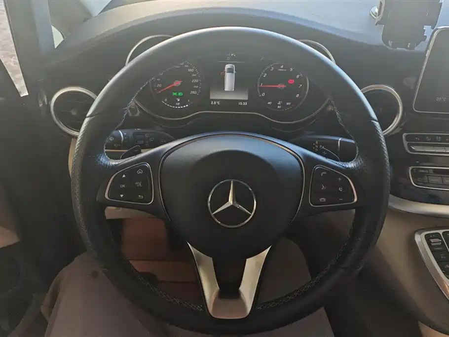 Mercedes-Benz V-class