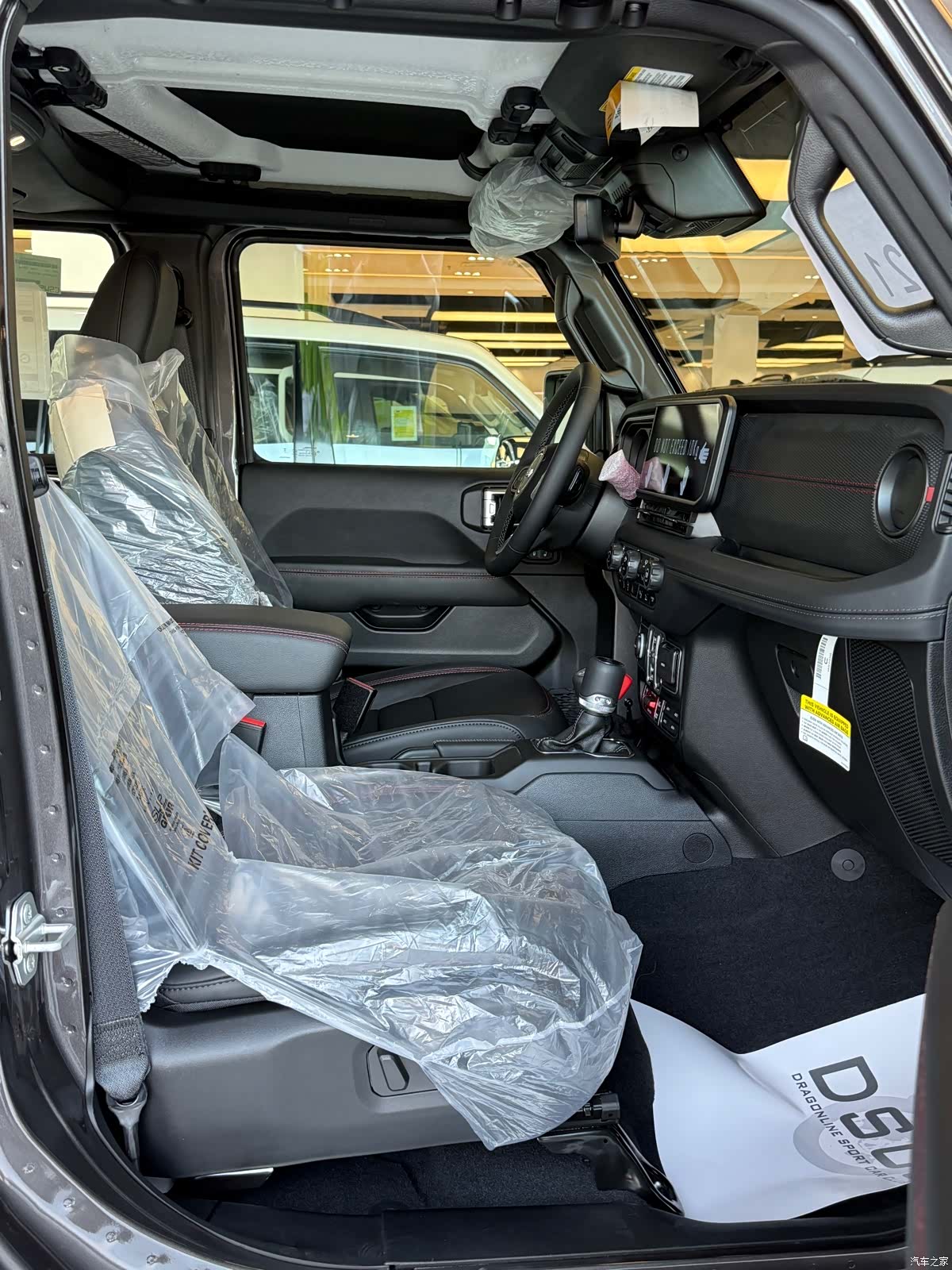 Jeep Wrangler, 2025 9