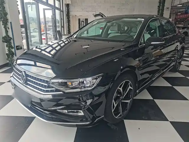 Volkswagen Magotan 2023 — купить из Китая под заказ