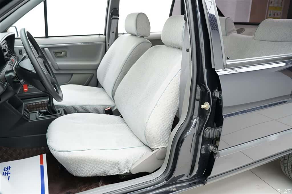 Volkswagen Santana, 2010 9