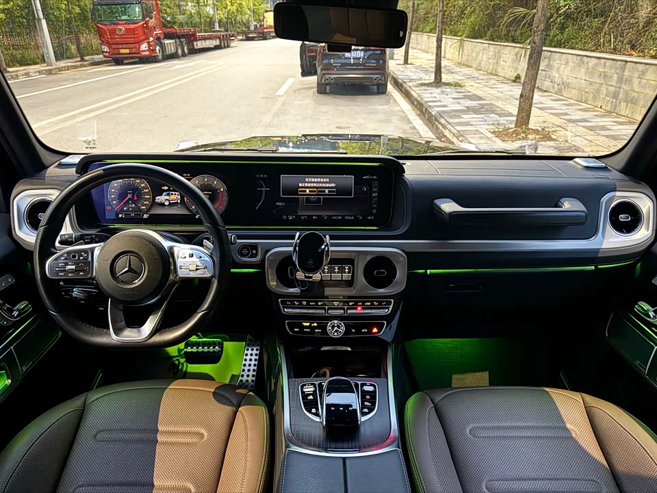 Mercedes-Benz G-class