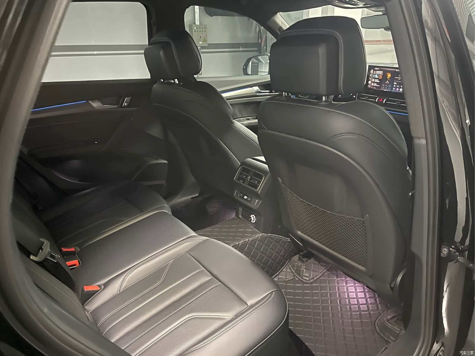 Audi Q5L, 2025 21