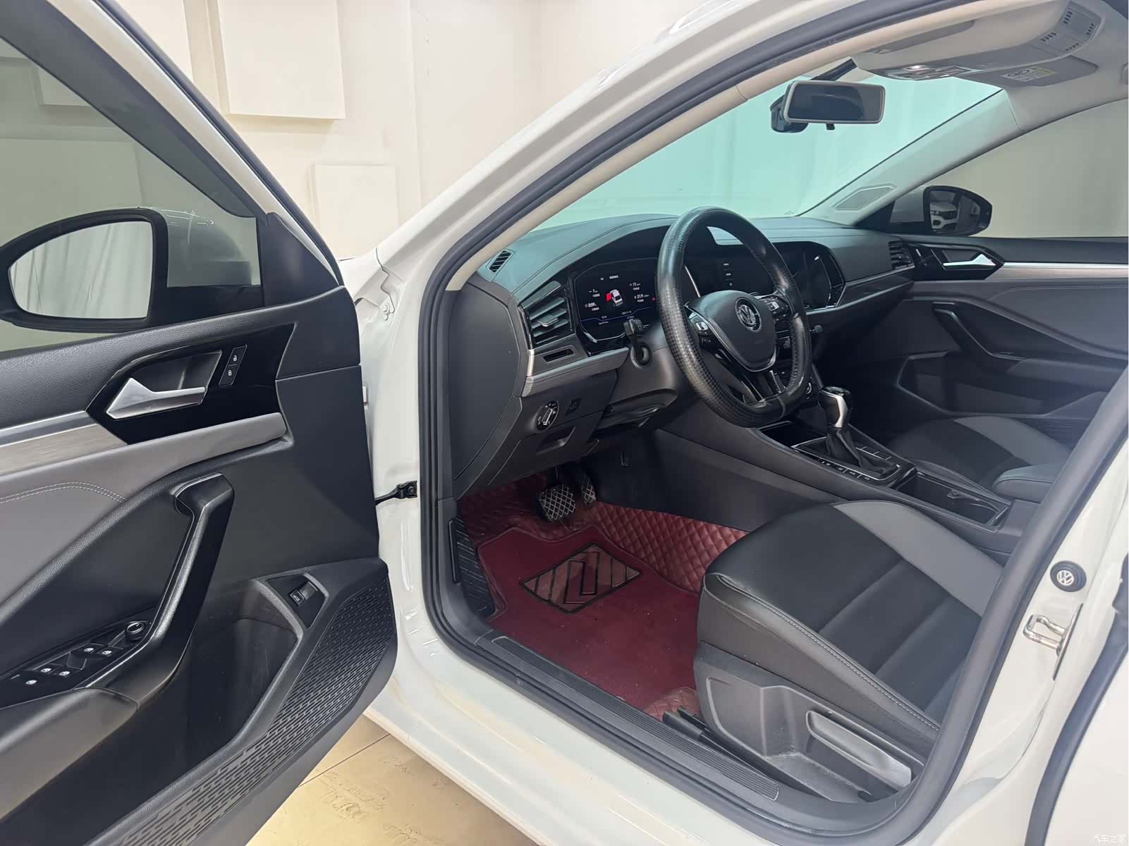 Volkswagen Sagitar, 2022 7