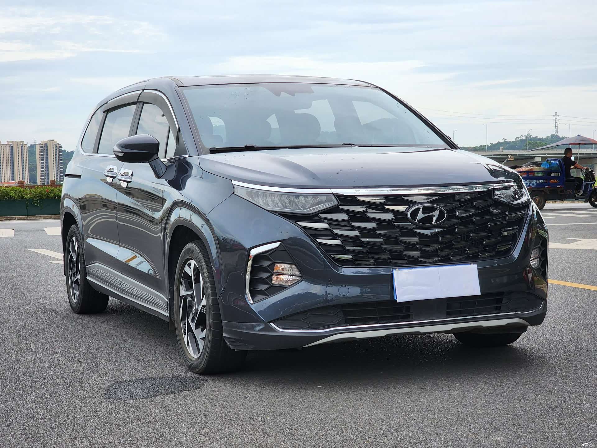 Hyundai Custo, 2023 3