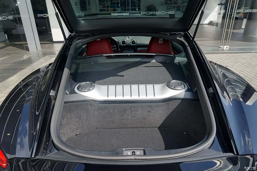 Porsche Cayman, 2025 12