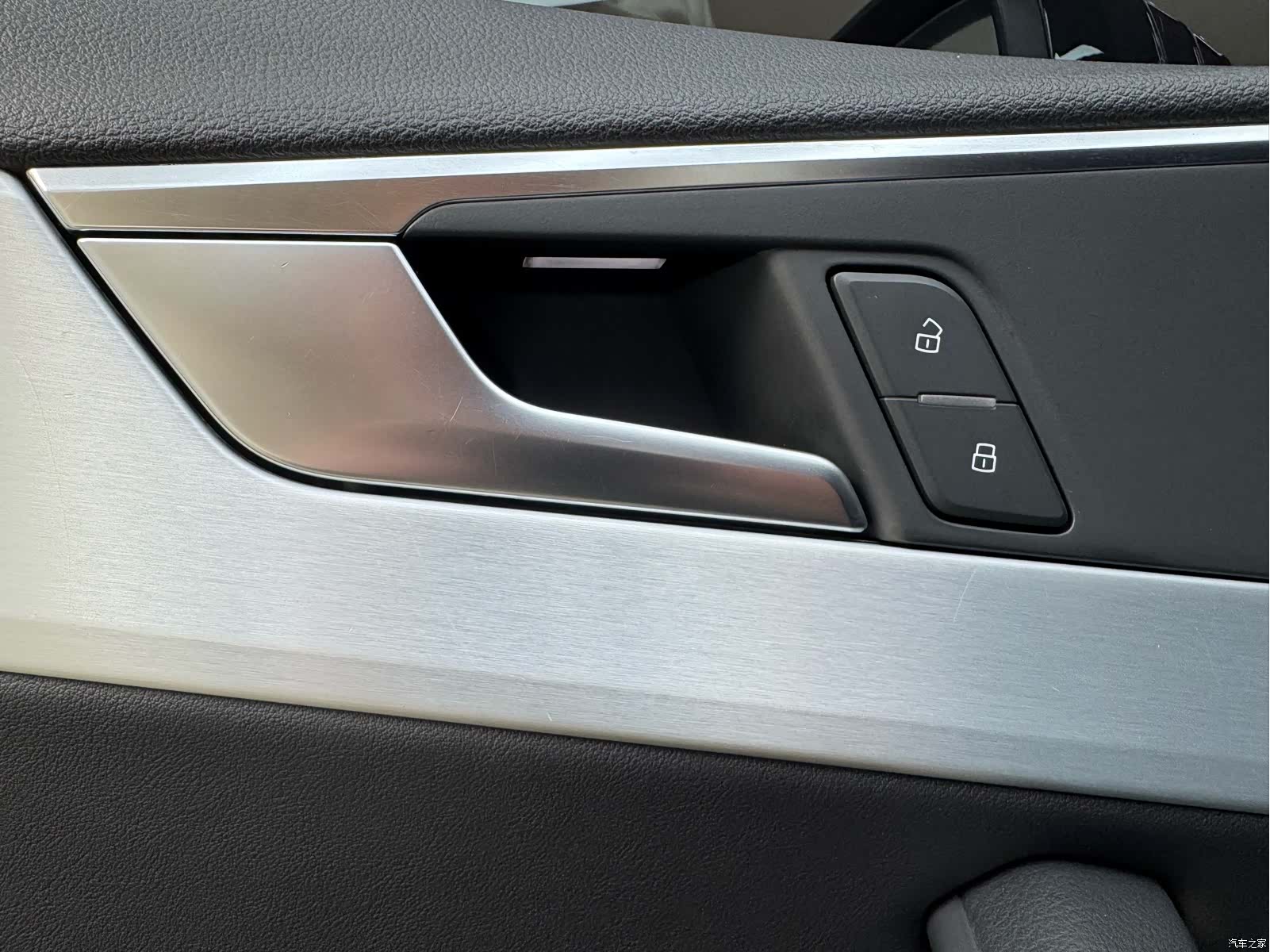 Audi A4L, 2021 11