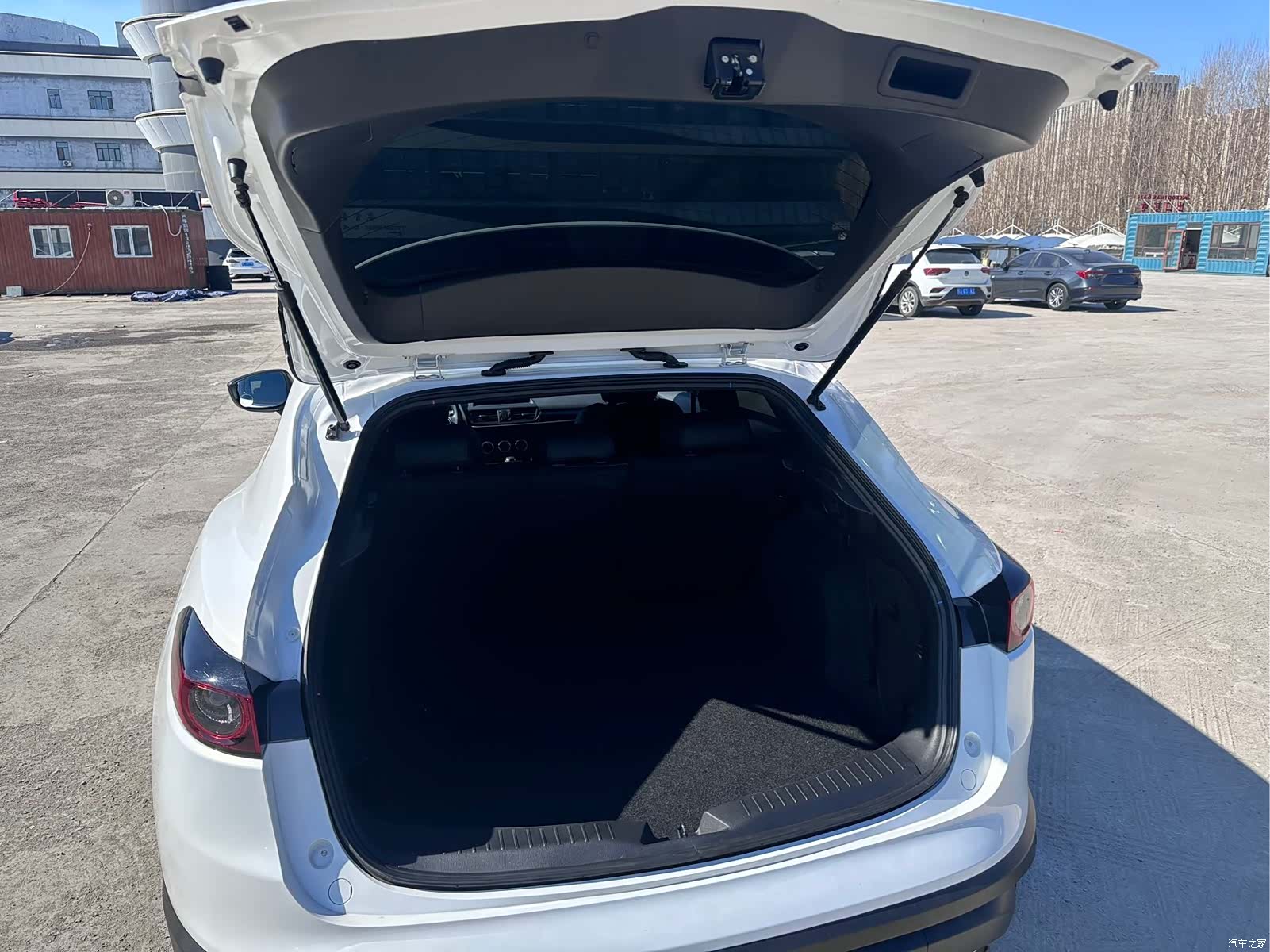 Mazda CX-4, 2022 22