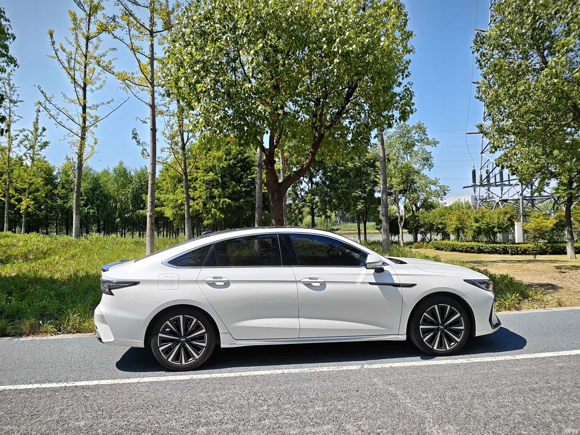 Chery Arrizo 8, 2023 7