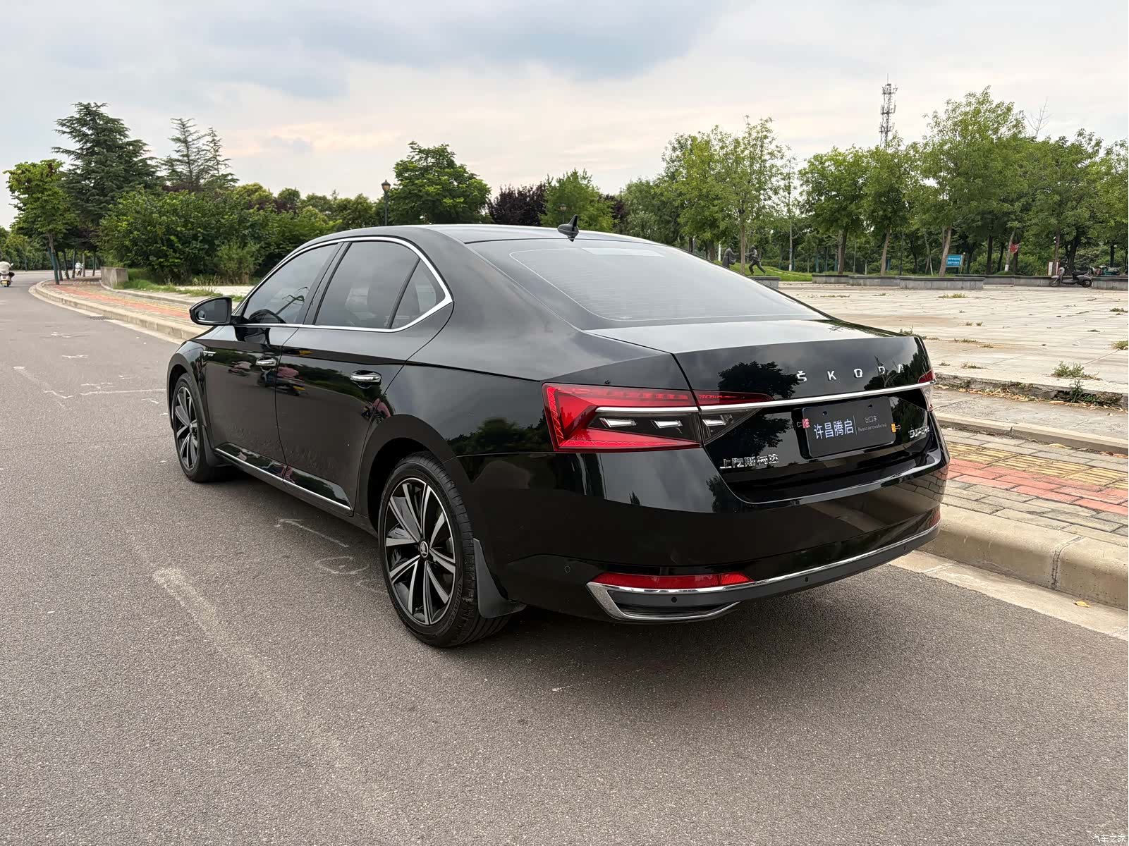 Skoda Superb, 2023 6