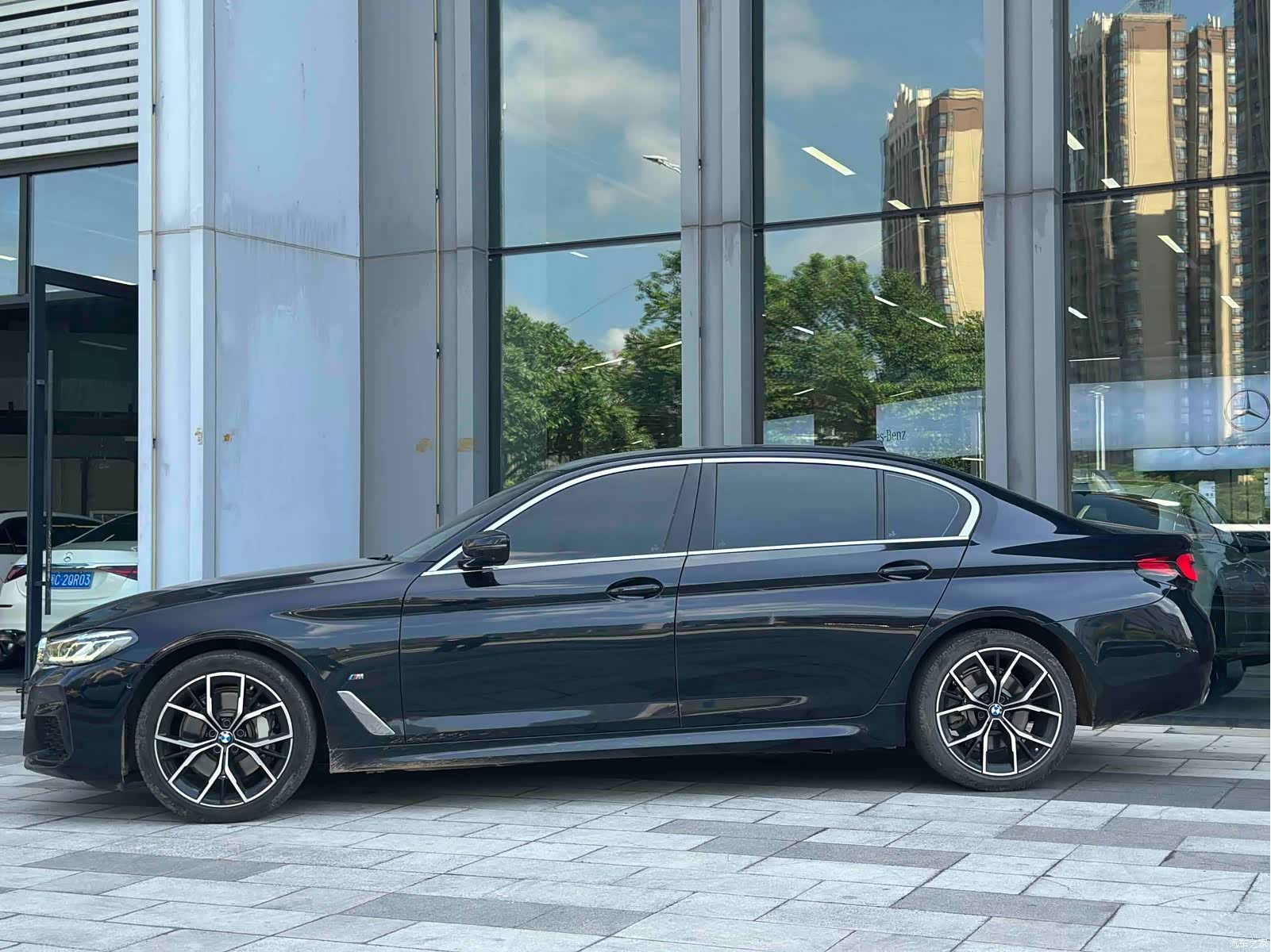 BMW 5 Series, 2022 7