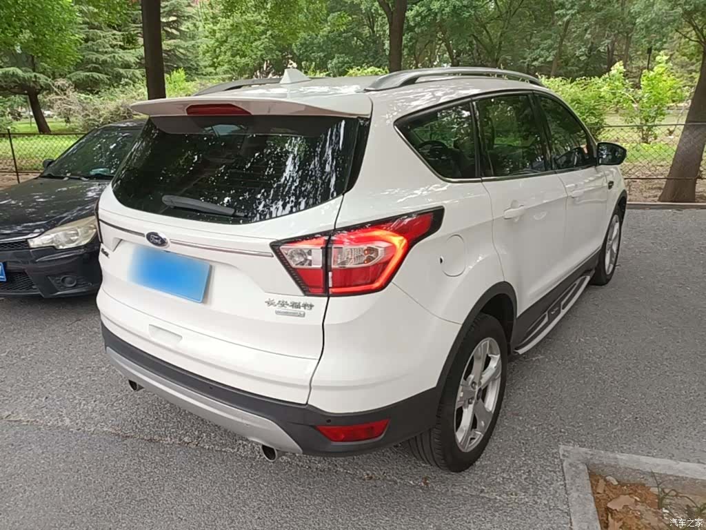 Ford Kuga, 2017 7
