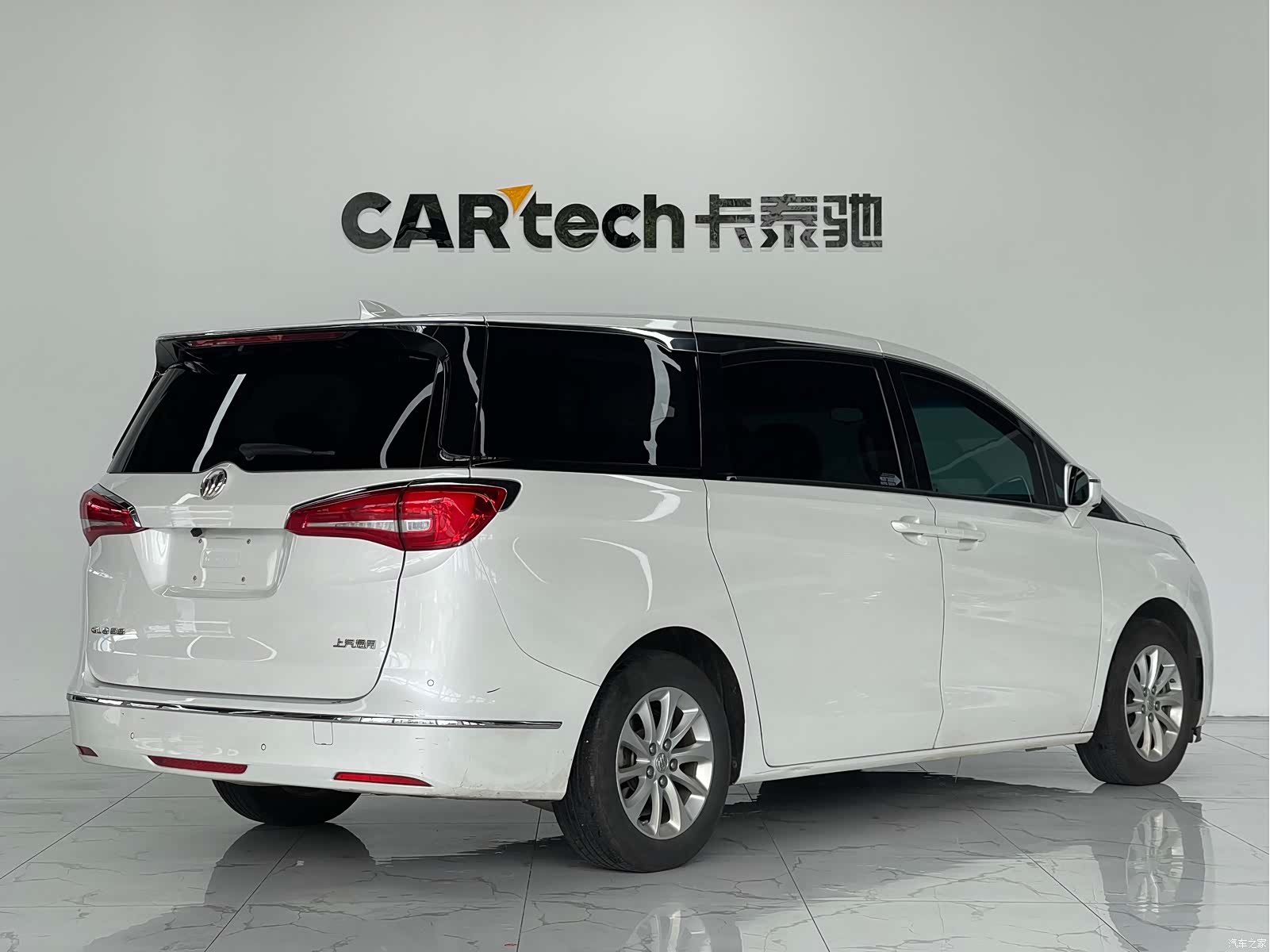 Buick GL8, 2019 4