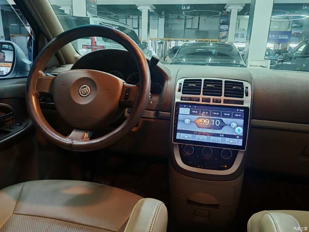 Buick GL8, 2013 7