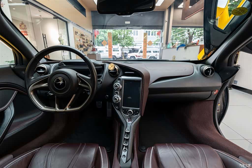 McLaren 720S, 2018 19