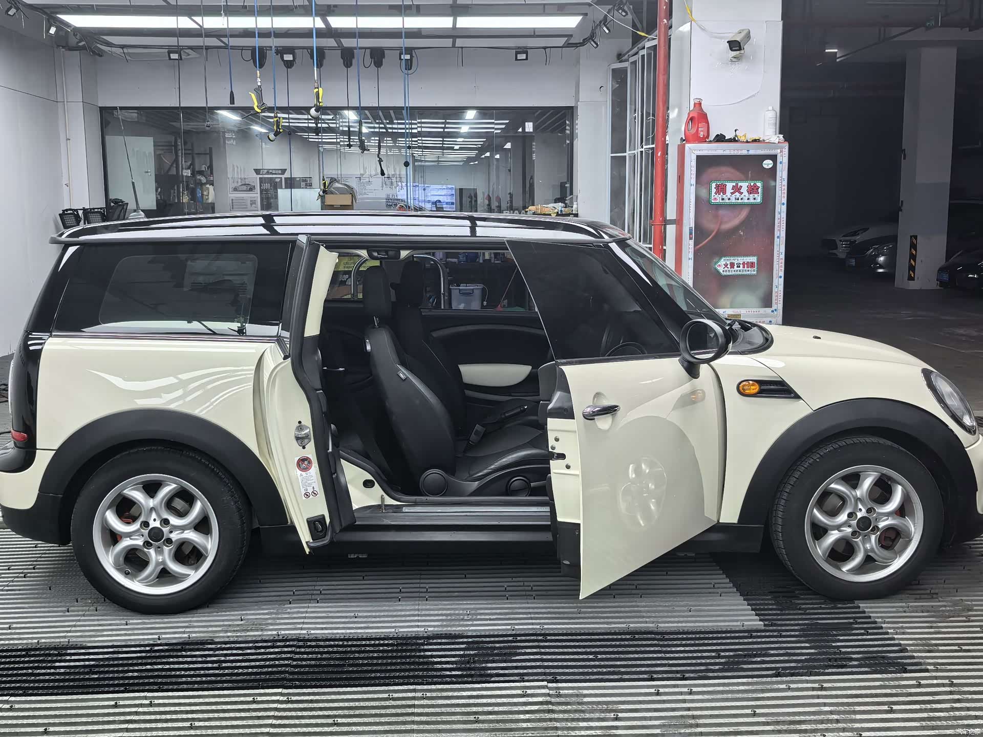 Mini Clubman, 2012 7