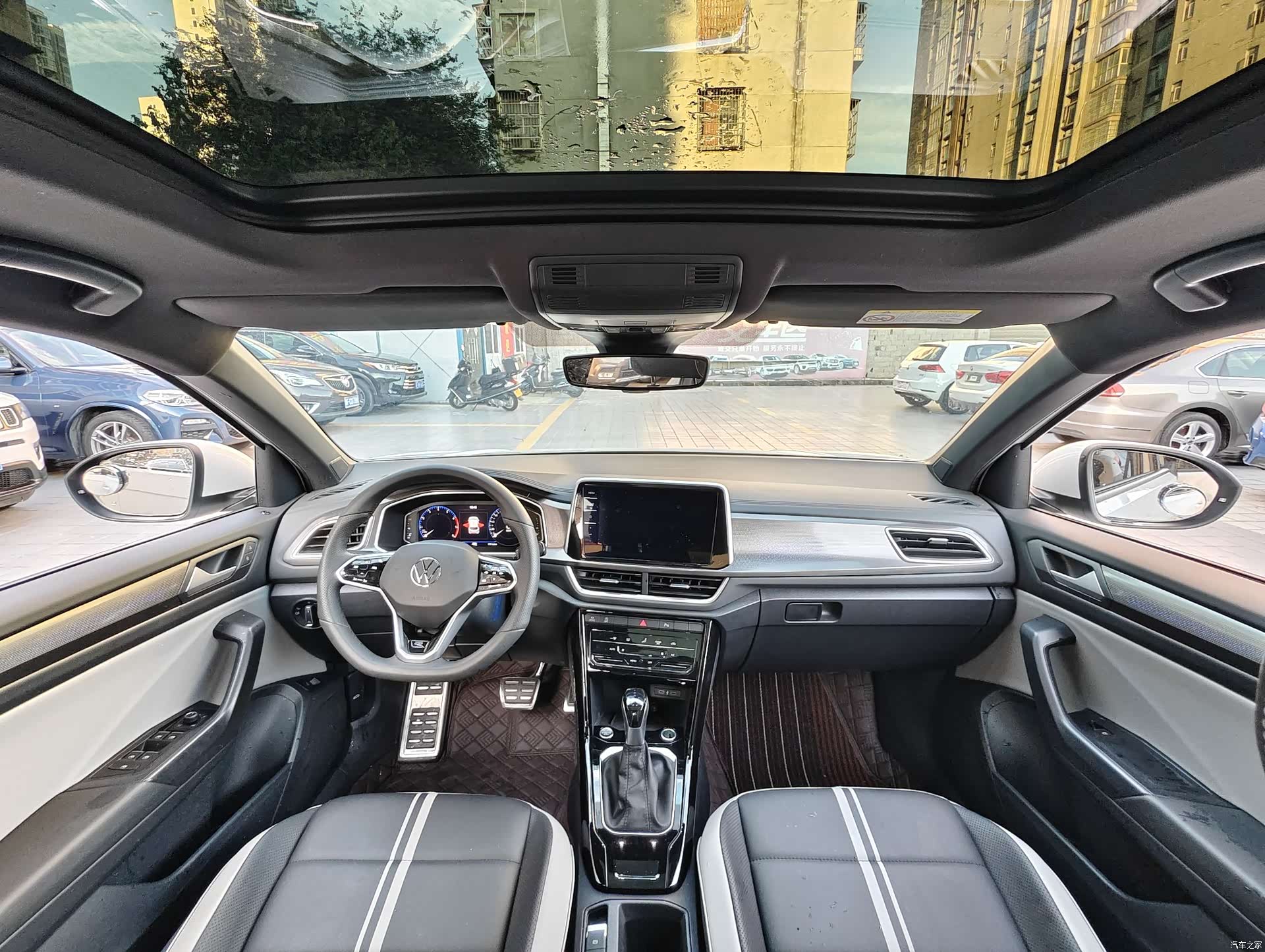 Volkswagen T-ROC, 2024 6