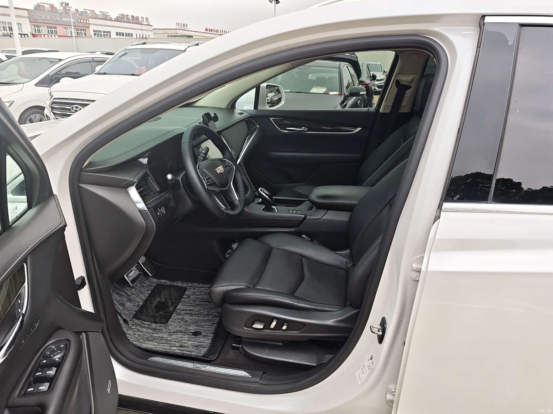 Cadillac XT5, 2017 4
