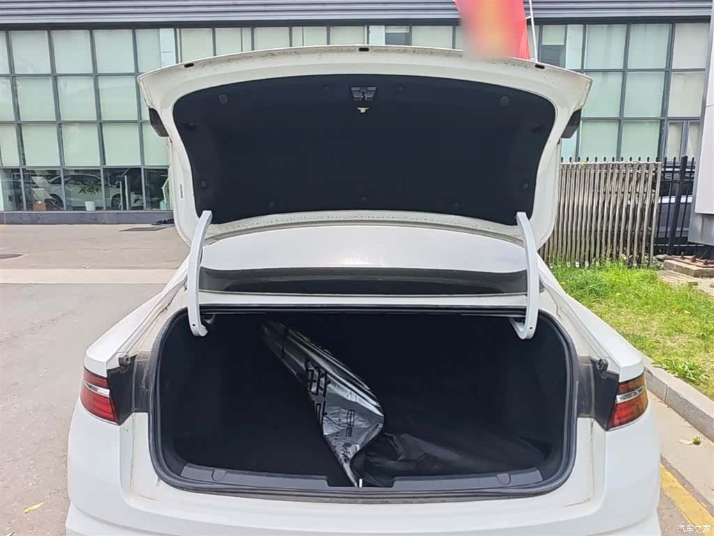 Geely Preface, 2024 19