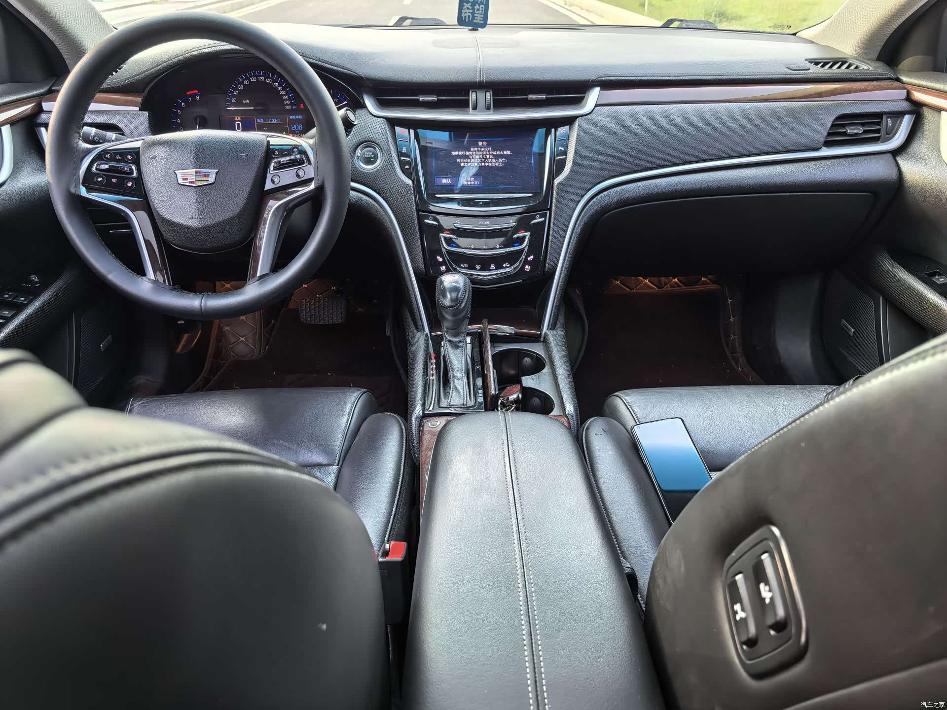 Cadillac XTS, 2016 16