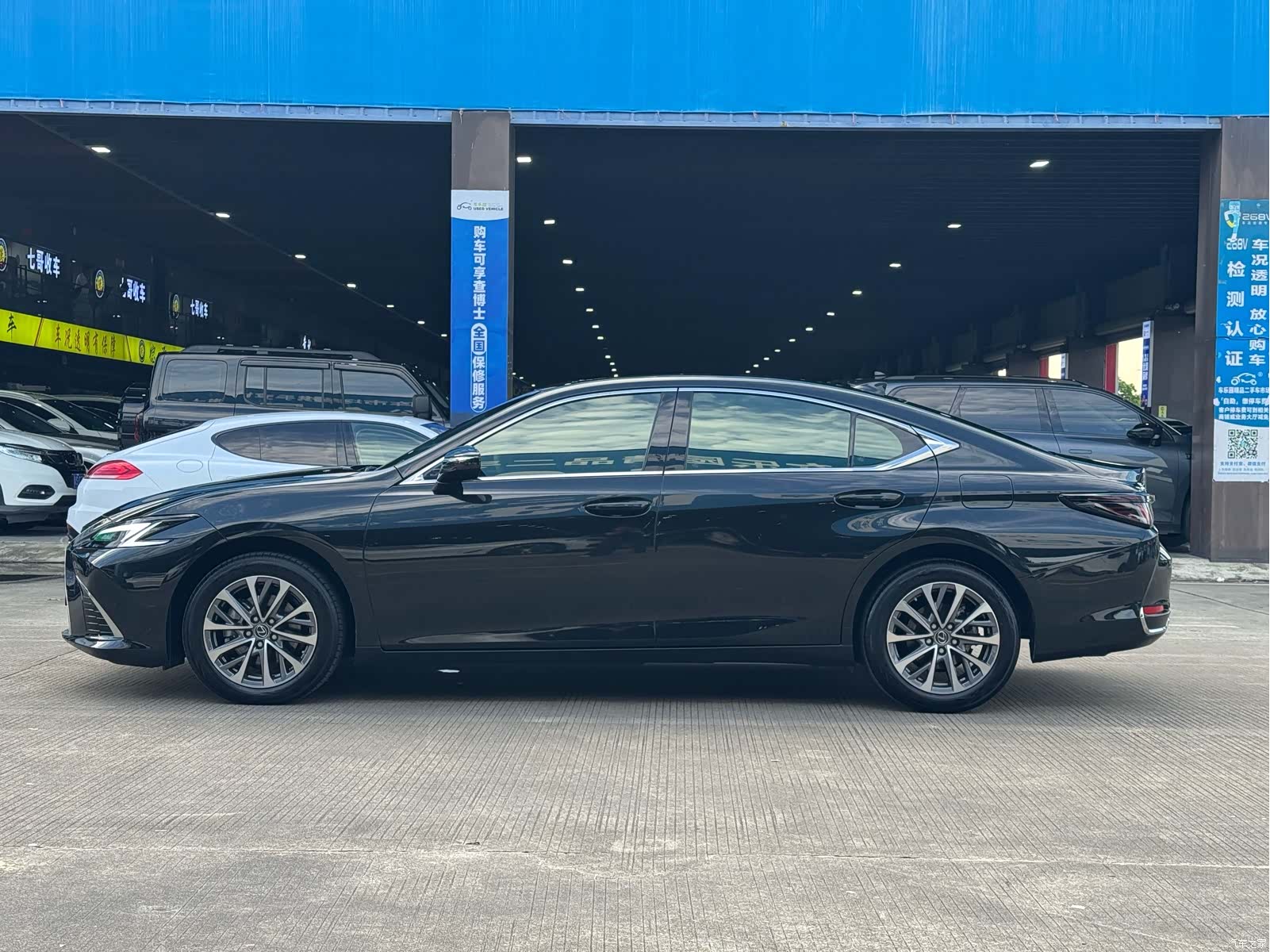 Lexus ES, 2026 13