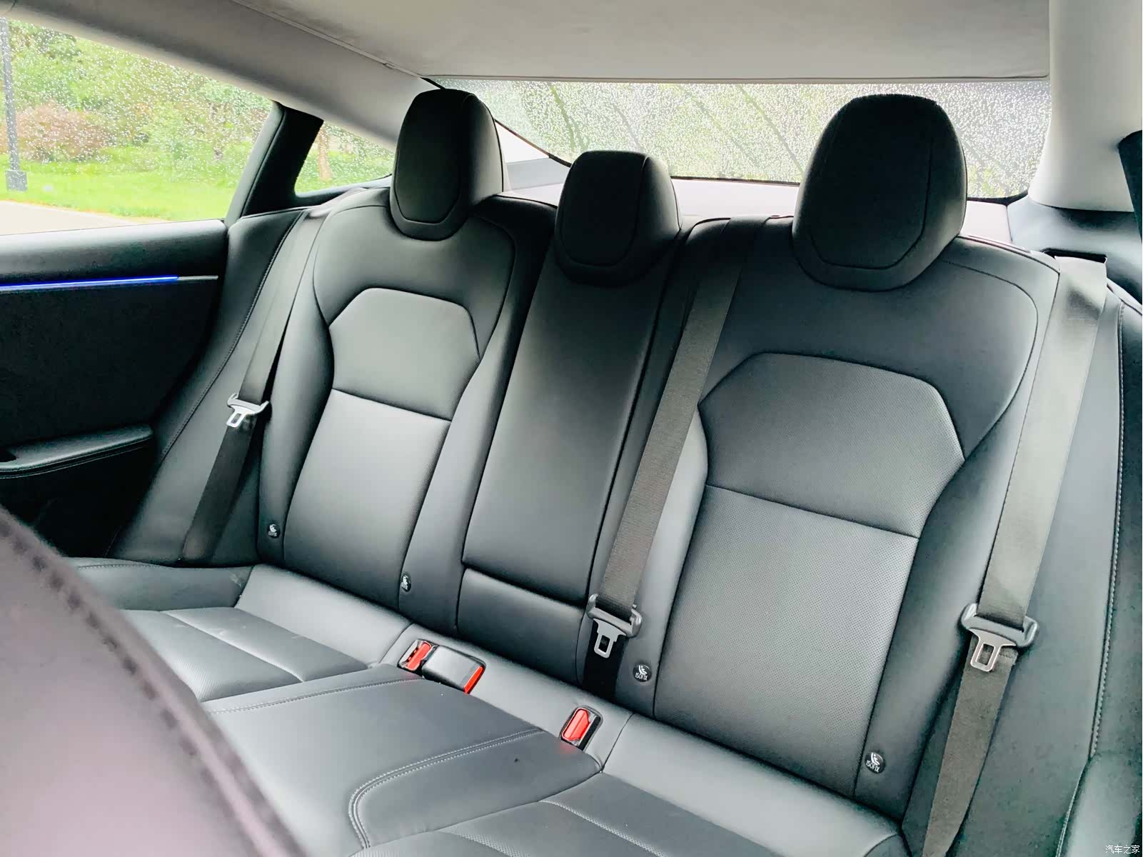 Tesla Model 3, 2024 15