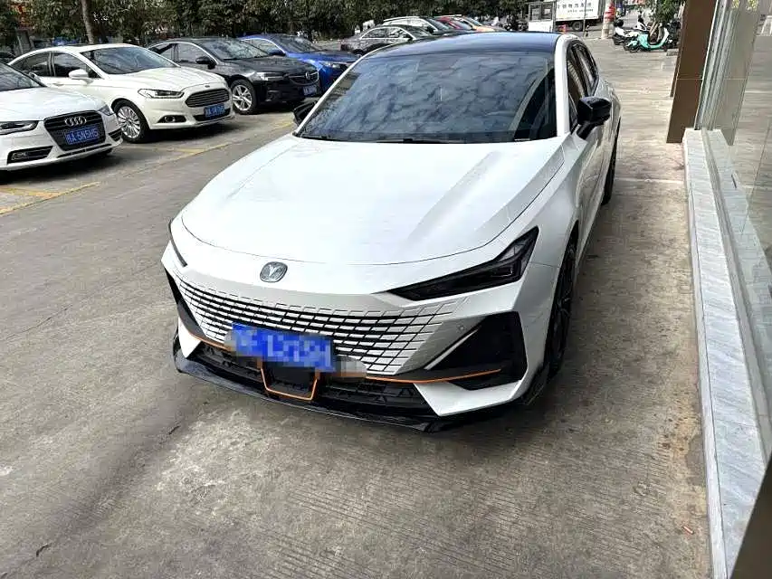 Changan UNI-V