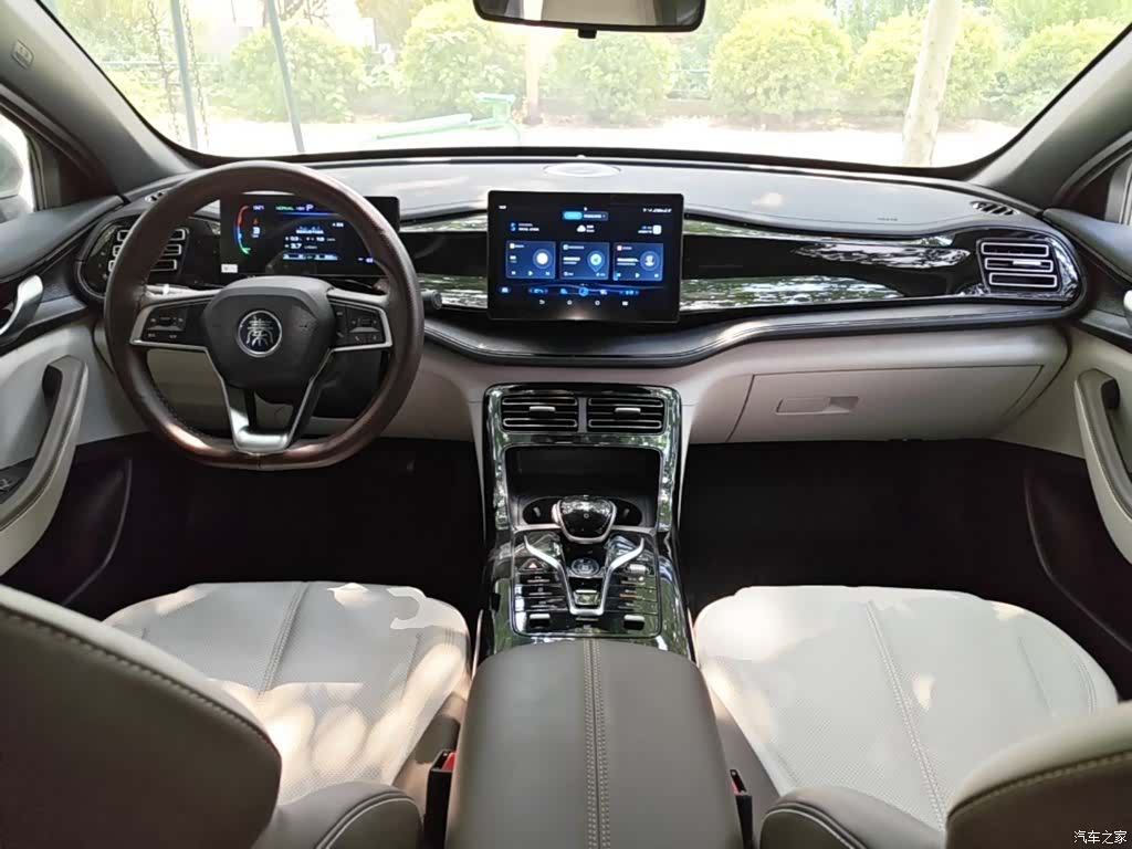 BYD Qin, 2025 10
